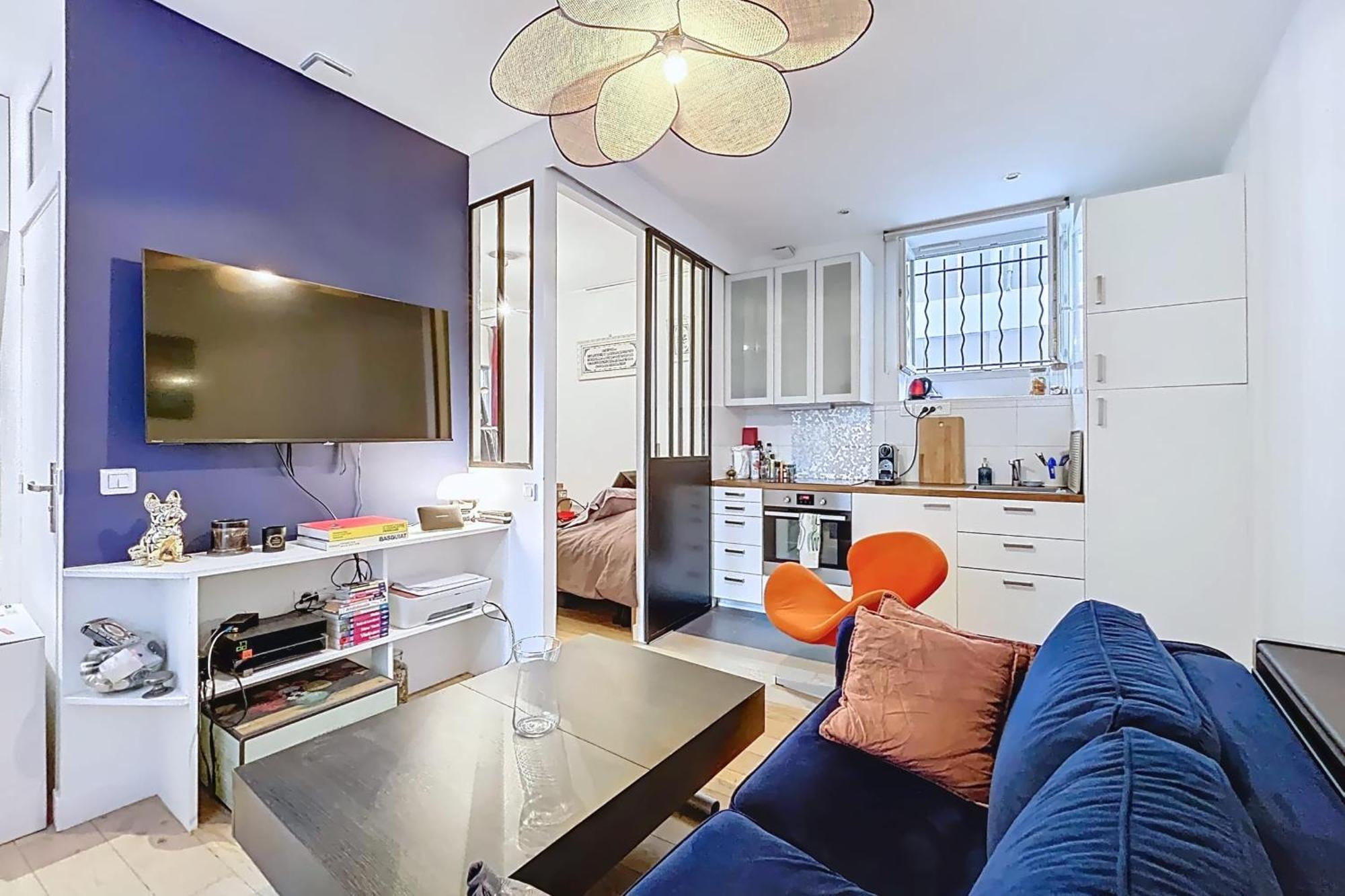 Charming Pied-a-terre Near Sacre Coeur Paris